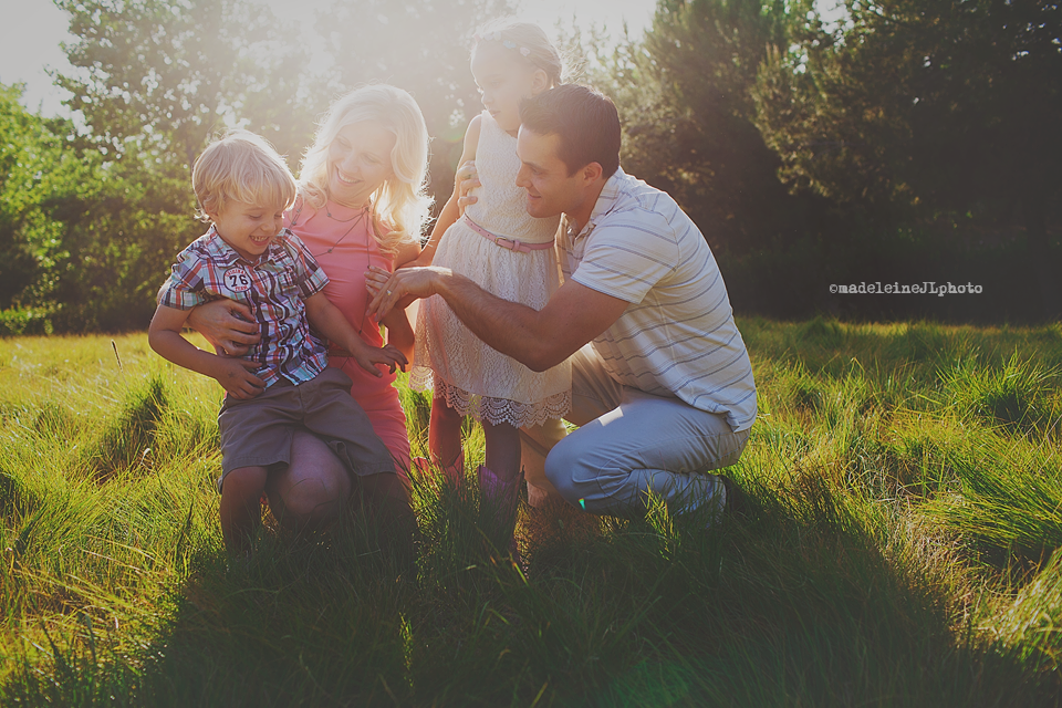 irvine jeffrey trail family session. family walking in park. family photo picture photography photographer orange county irvine los angeles san diego family portrait photography photographer